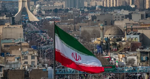 image-tehran-flag-gettyimages-2199945331