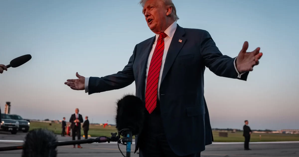 image-04dc-trump-top-zvqb-superjumbo
