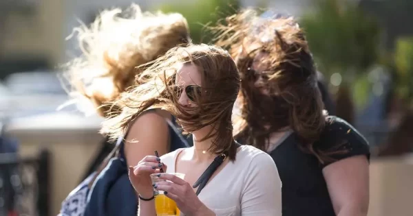 image-12731755_web1_windy_weather_021818web