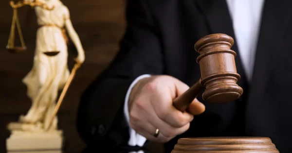 image-dt_220311_judge_gavel_court_800x450